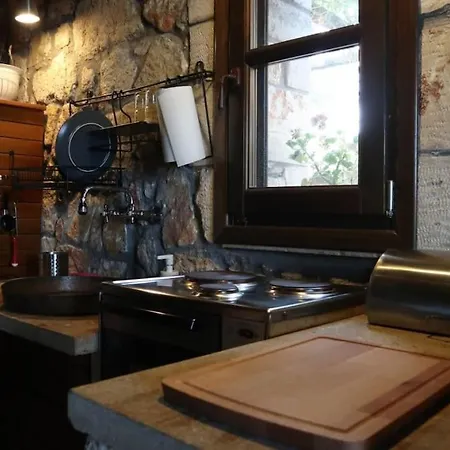 Wood & Stone Dream View House A Diaporos